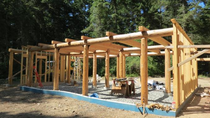 Internal cross bracing removed. All is revealed!